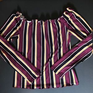 LONG SLEEVE OFF-THE-SHOULDER TOP